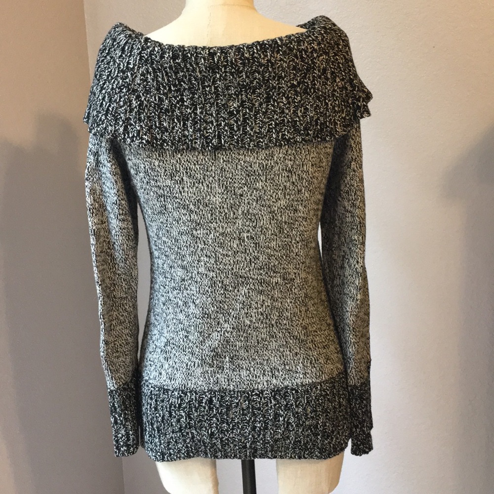 WHBM Sweater - Picture 2 of 8